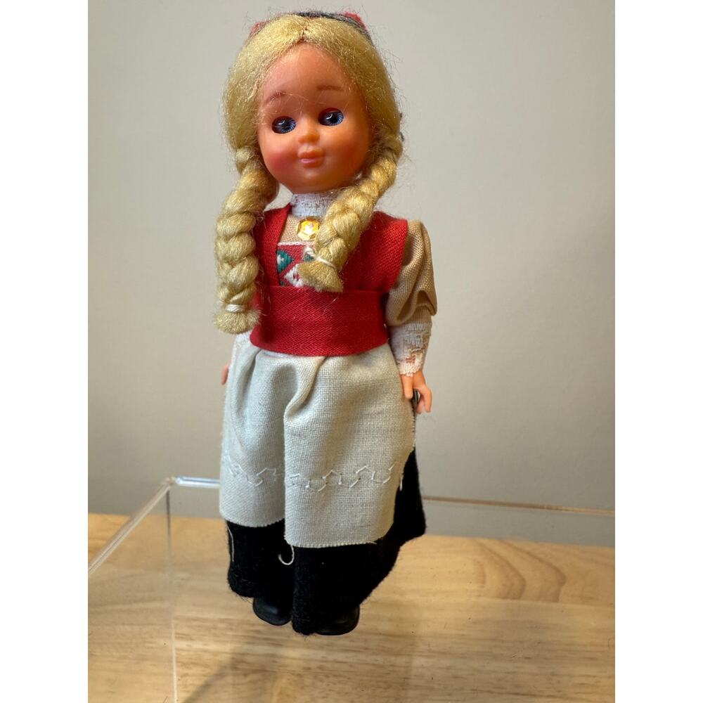 Vintage Norwegian Souvenir Doll Traditional Bunad Attire